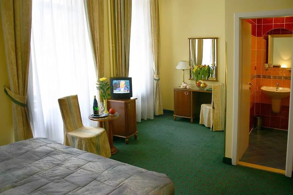 Hotel William Prague 3*,