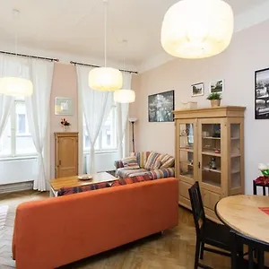 Andrews Centre Prag