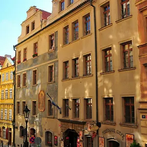 Thunovska Апартаменты